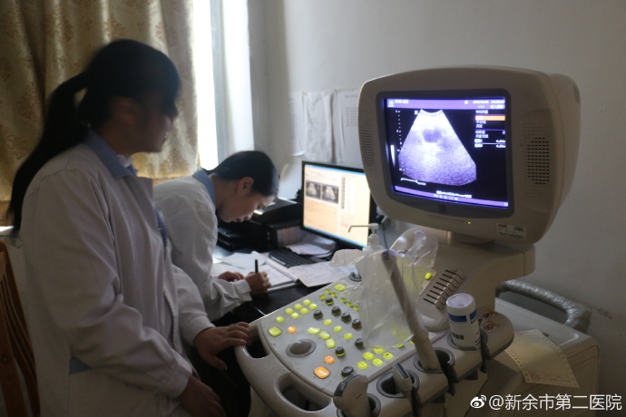 我院举办“关爱男性健康，助力健康中国”公益义诊体检活动