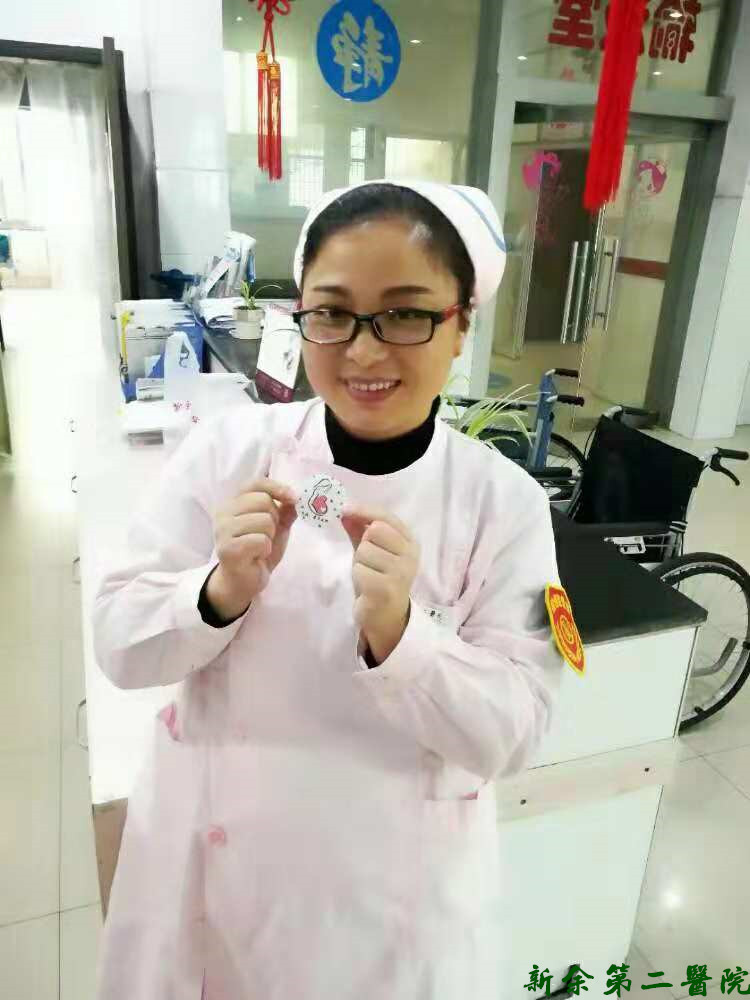小小徽章 尽显关爱
