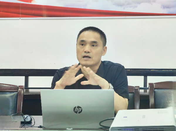市卫健委领导莅临我院讲授深入贯彻中央八项规定精神学习教育专题党课