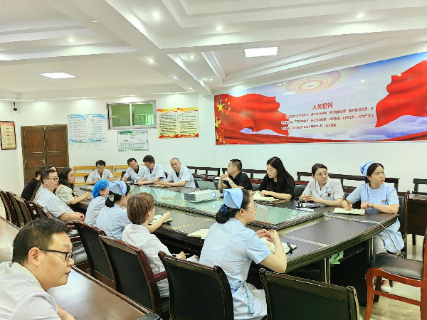 市卫健委领导莅临我院讲授深入贯彻中央八项规定精神学习教育专题党课